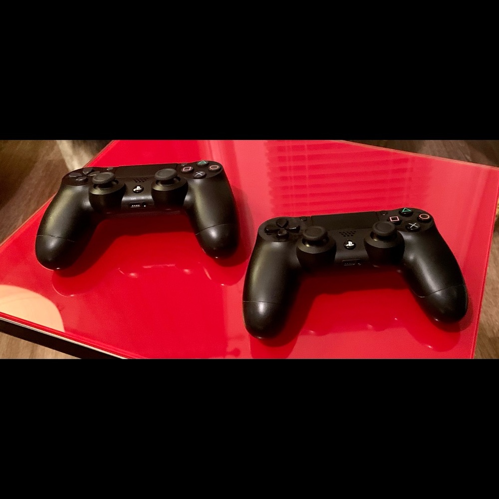 PlayStation 4 Pro 1TB